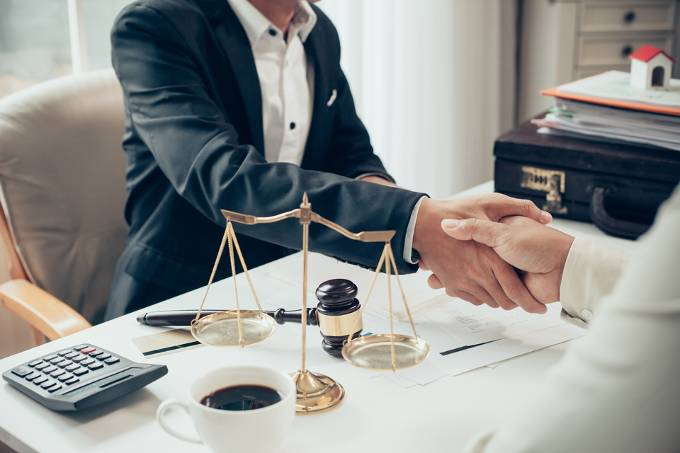 How To Become A Senior Partner In A Law Firm