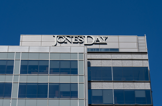 Making Your Mark at Jones Day: A Guide for Prospective Attorneys Making Your Mark at Jones Day: A Guide for Prospective Attorneys