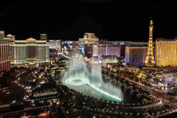 A Local's Guide to the Best of Las Vegas, Nevada - Samantha Brown's Places  to Love