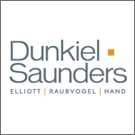 Dunkiel-Saunders-Elliott-Raubvogel-and-Hand