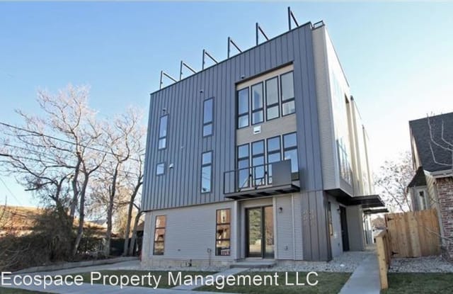 Town & Town LLC Highlands Ranch,  Office