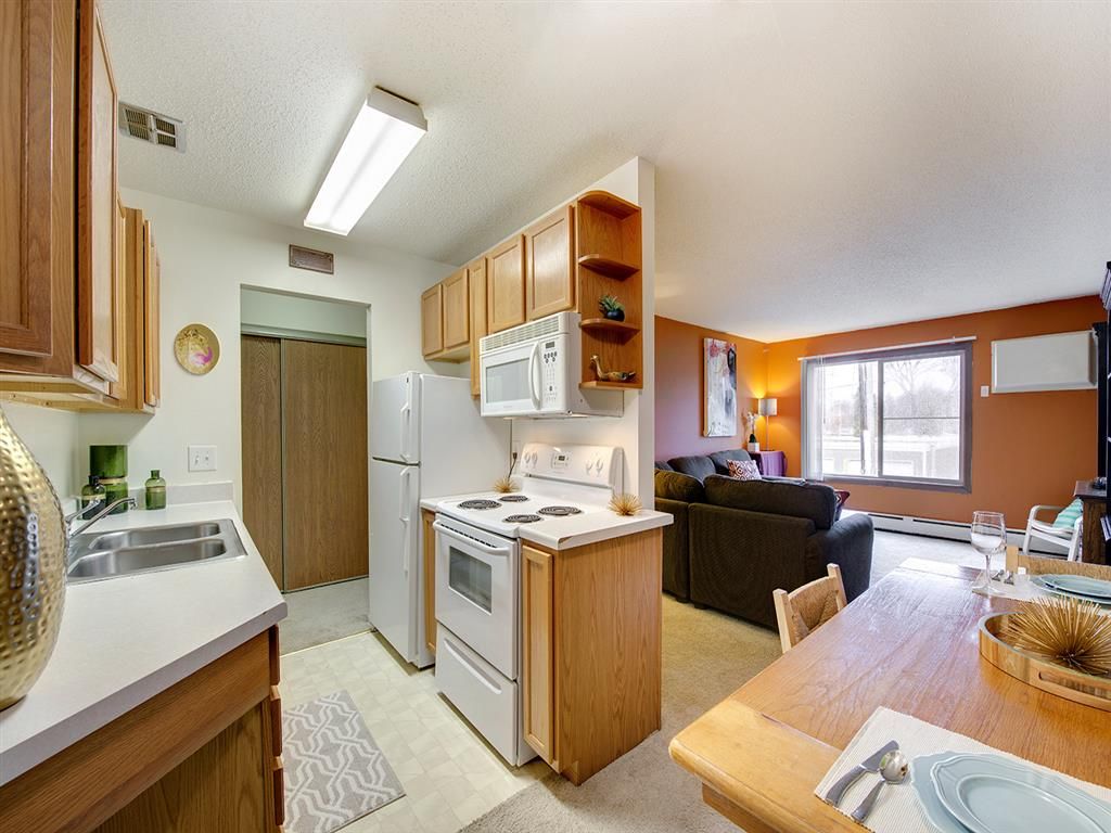 Rogness & Field, PA Oakdale, MN Office