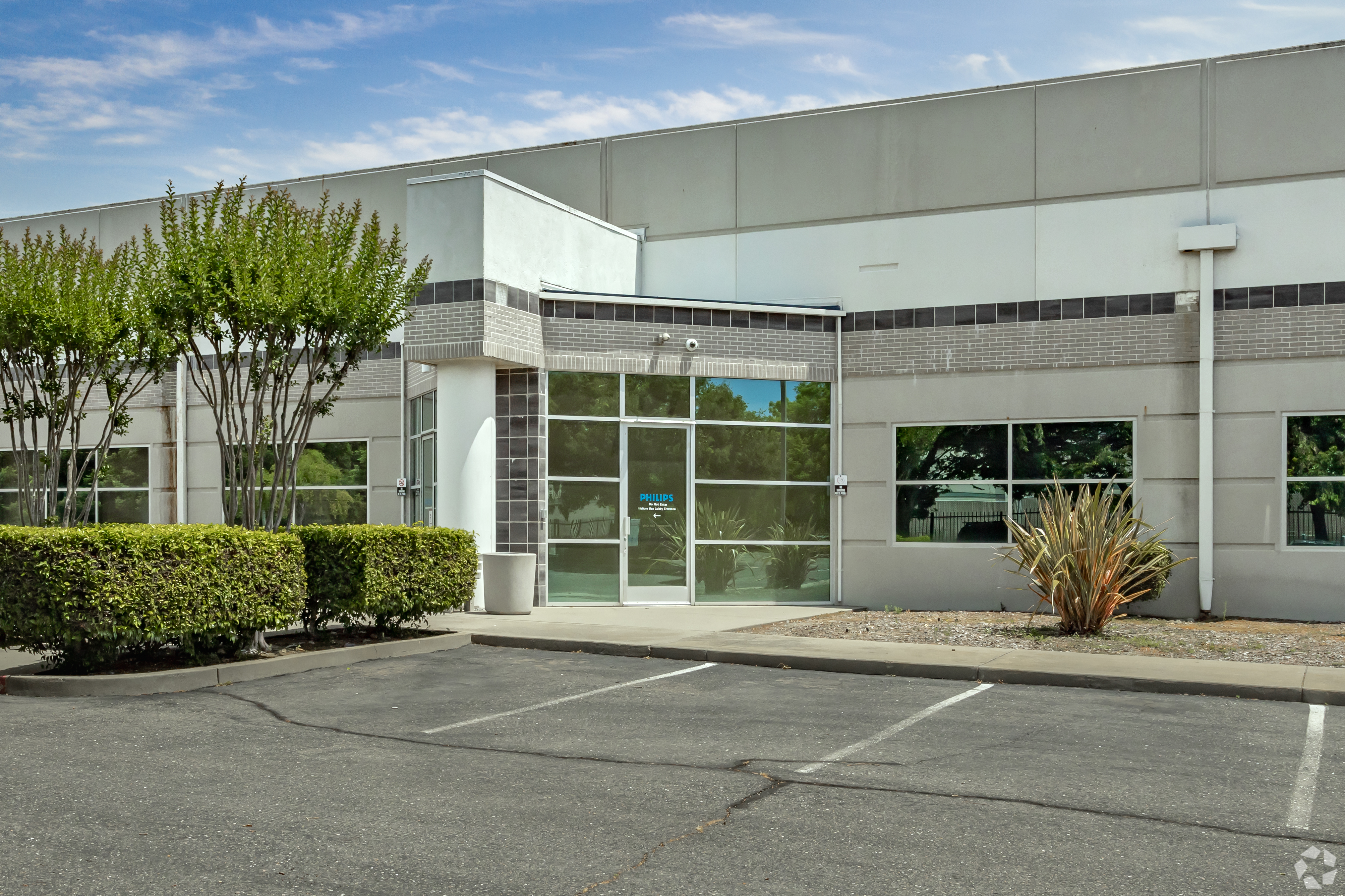 Hiroshima Daggett Rancho Cordova,  Office
