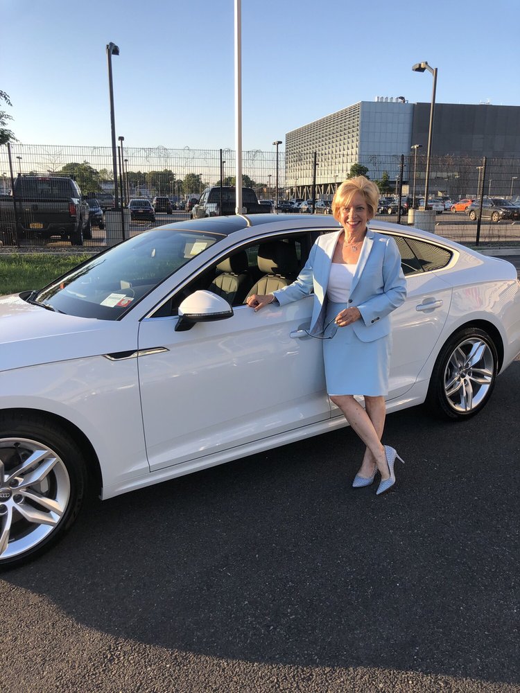 The Law Offices of Tenzin Wangyal, PLLC Long Island City,  Office