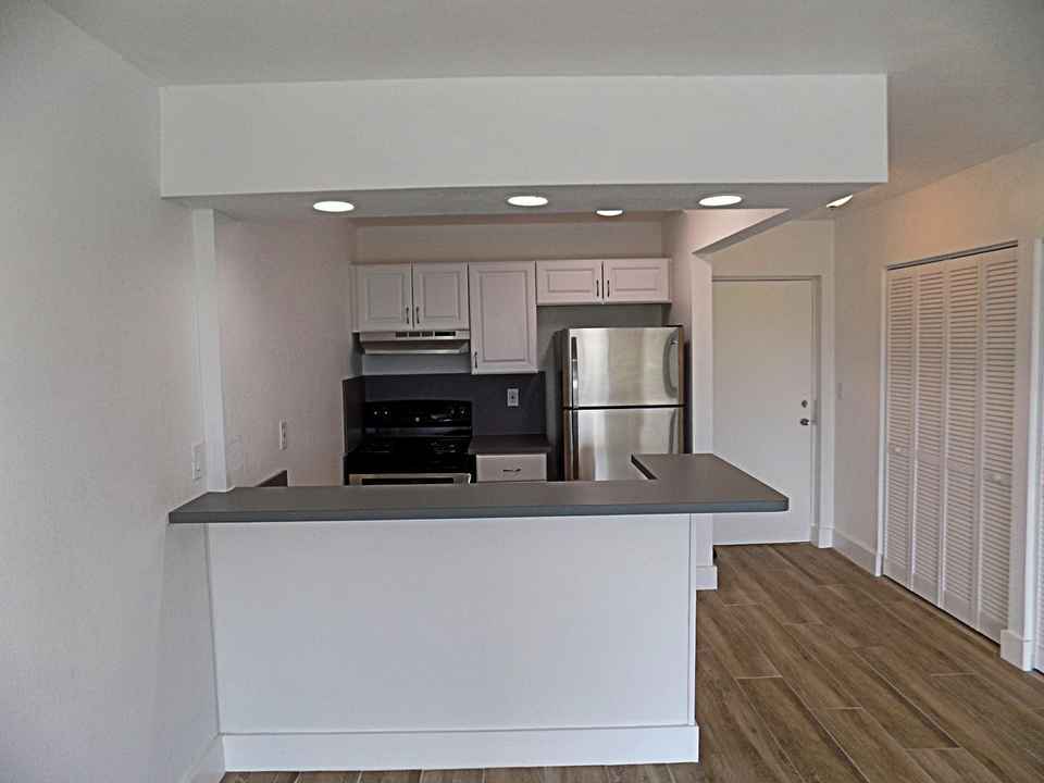 White & Twombly, PA Miami Shores,  Office