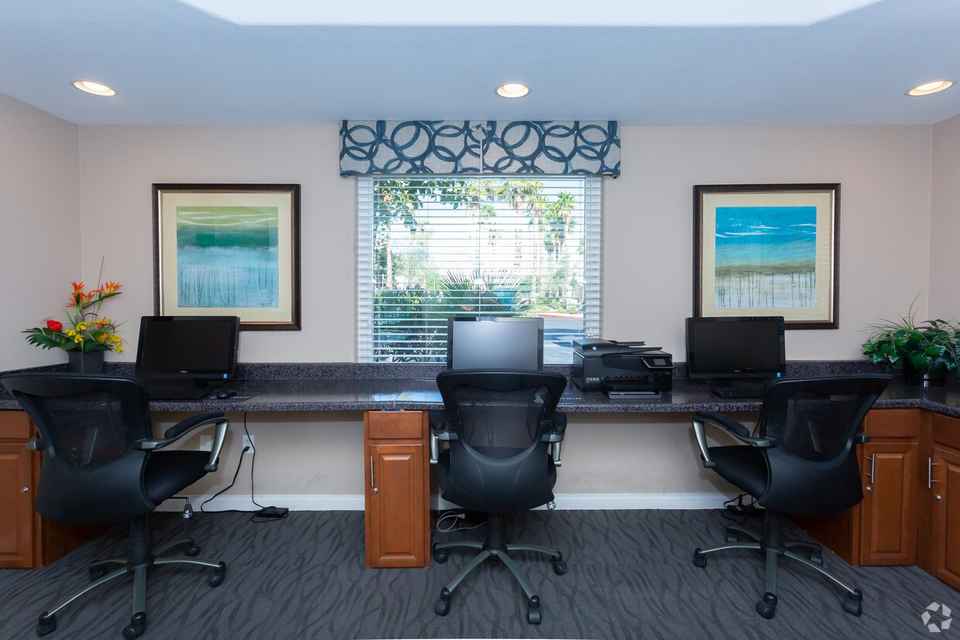 Hall Jaffe & Clayton, LLP Las Vegas, NV Office