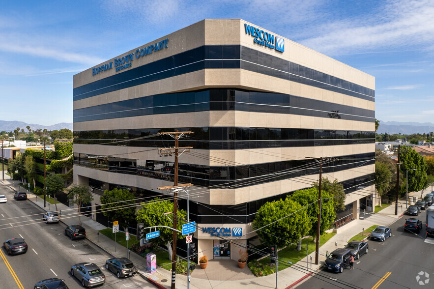 Tharpe & Howell LLP Sherman Oaks, CA Office