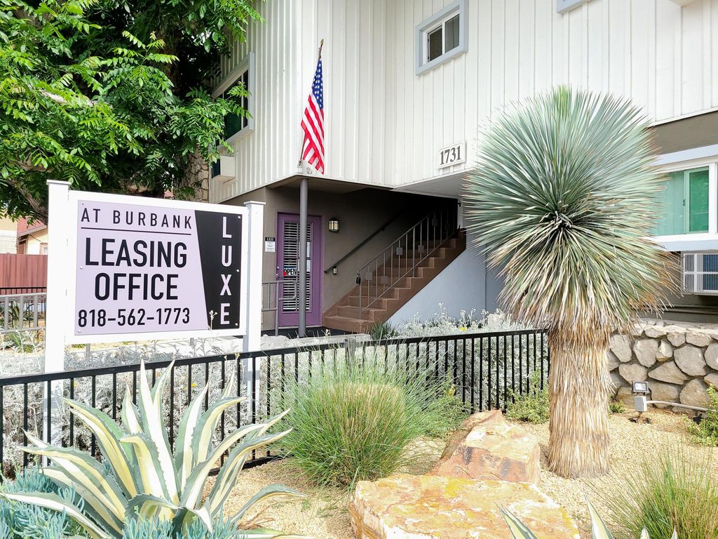 Fusco & Clarke Burbank,  Office