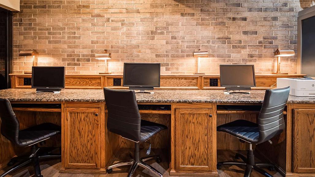 Clifford Chance Budapest, Hungary Office