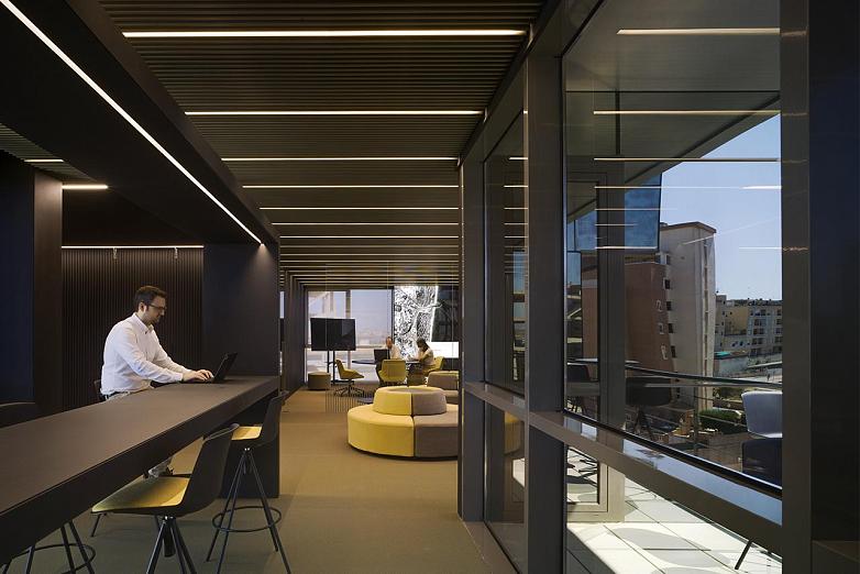 Linklaters Alicante, Colombia Office
