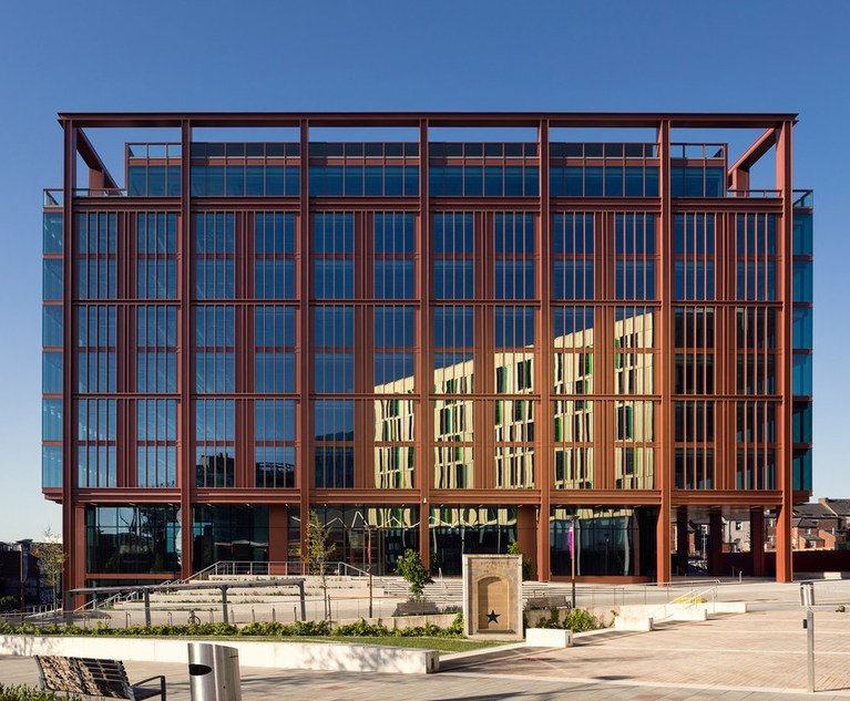 Clifford Chance , United States Office