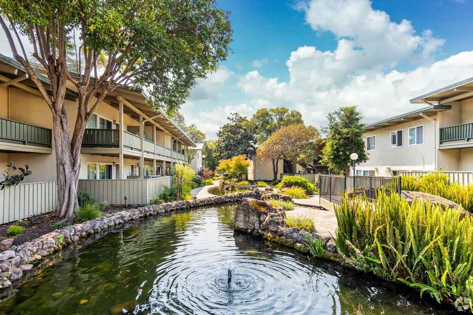 Varlack Legal Services Hayward,  Office