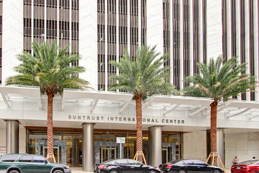 Peckar & Abramson, PC Miami, FL Office