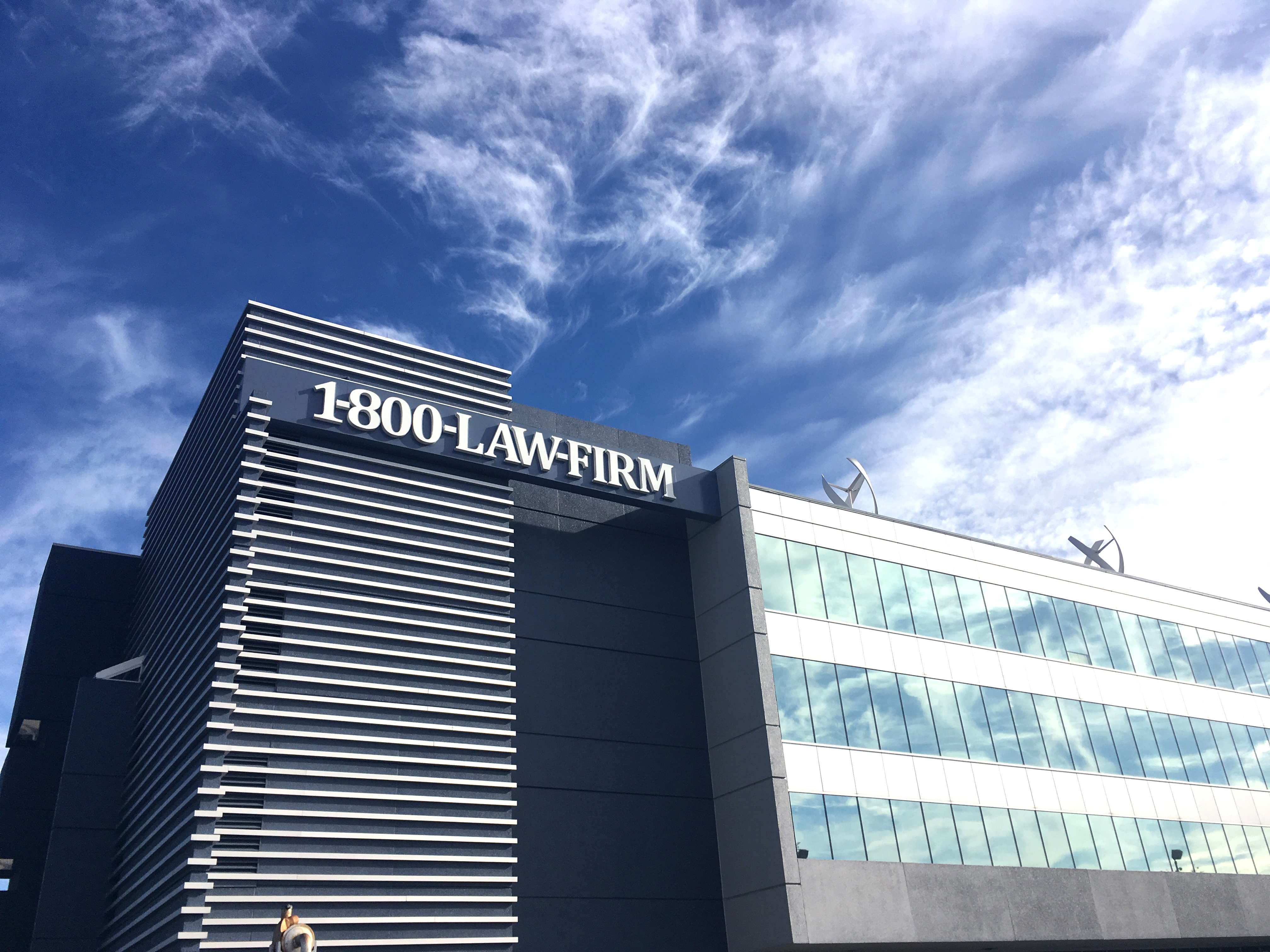 1-800-LAW-FIRM Southfield, MI Office