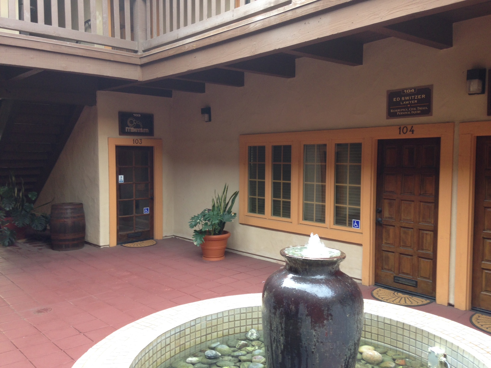 Houser LLP Vista, CA Office