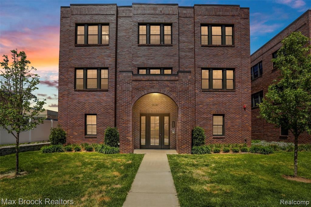 Howard & Howard Royal Oak, MI Office