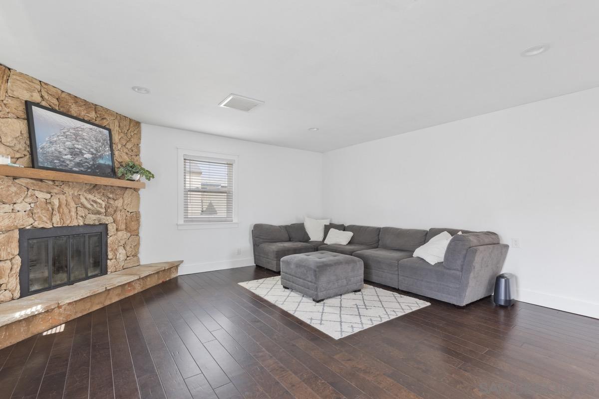 DesJardins Law Manhattan Beach, CA Office