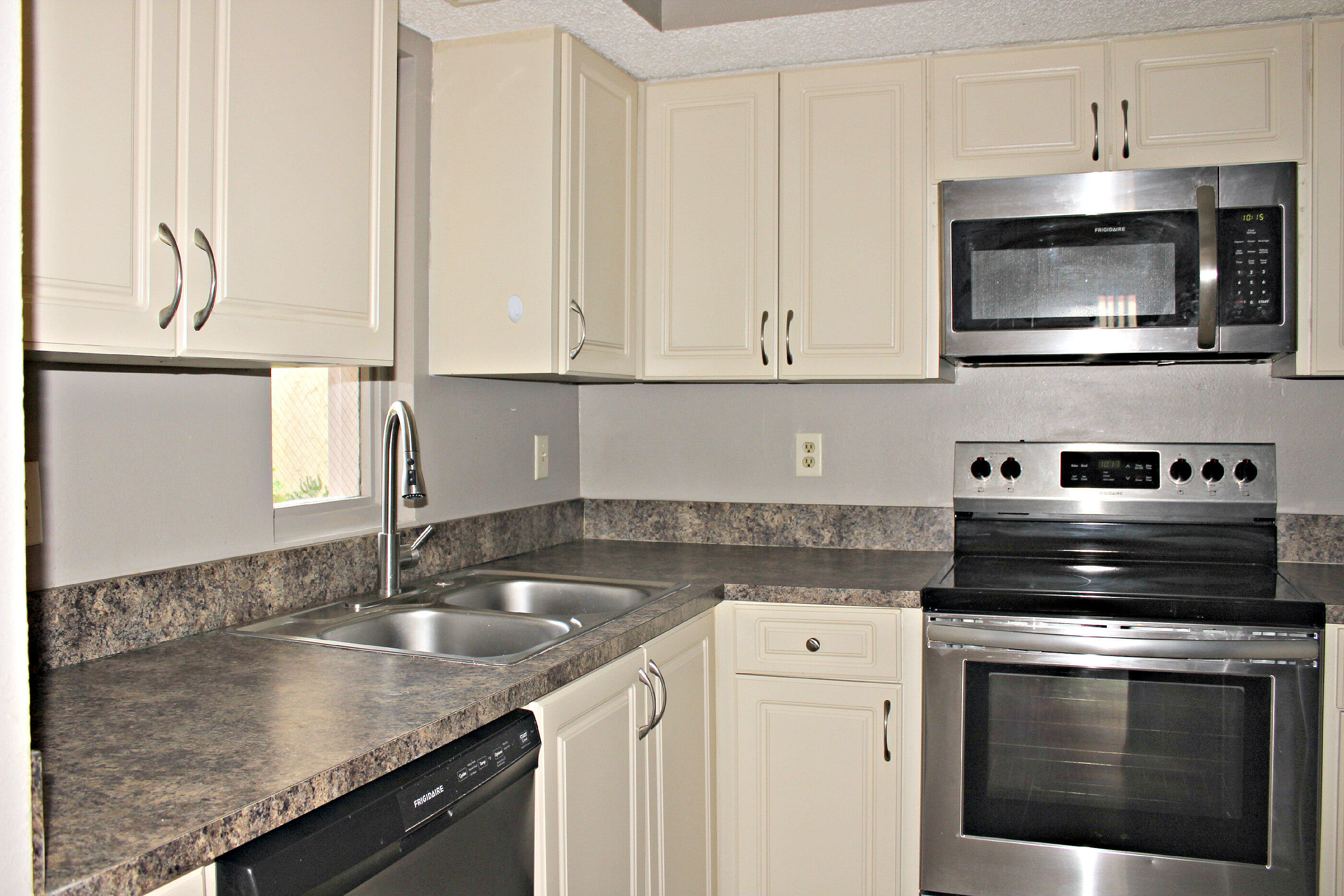 Steele Law Port St. Lucie, FL Office