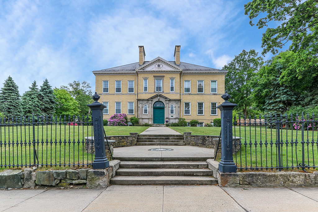 Khanbabai Immigration Law North Easton,  Office