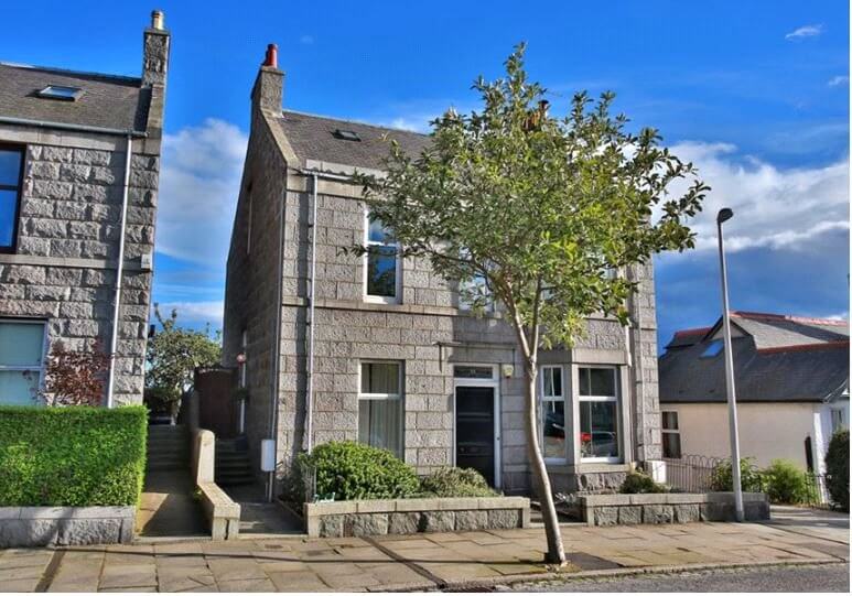 Aberdein Considine TORRY,  Office