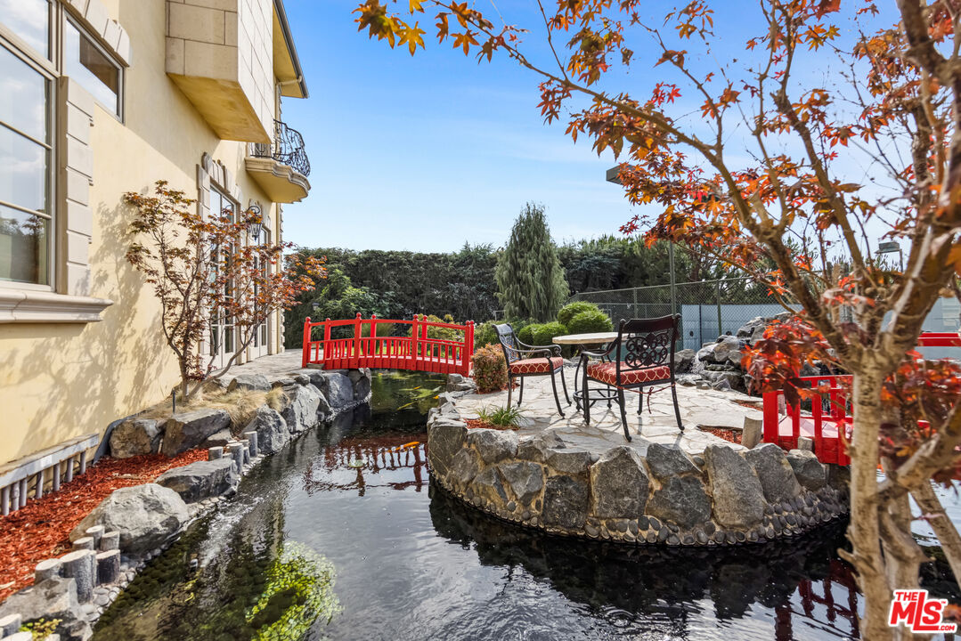 Davies & Associates LLC Marina del Rey, CA Office