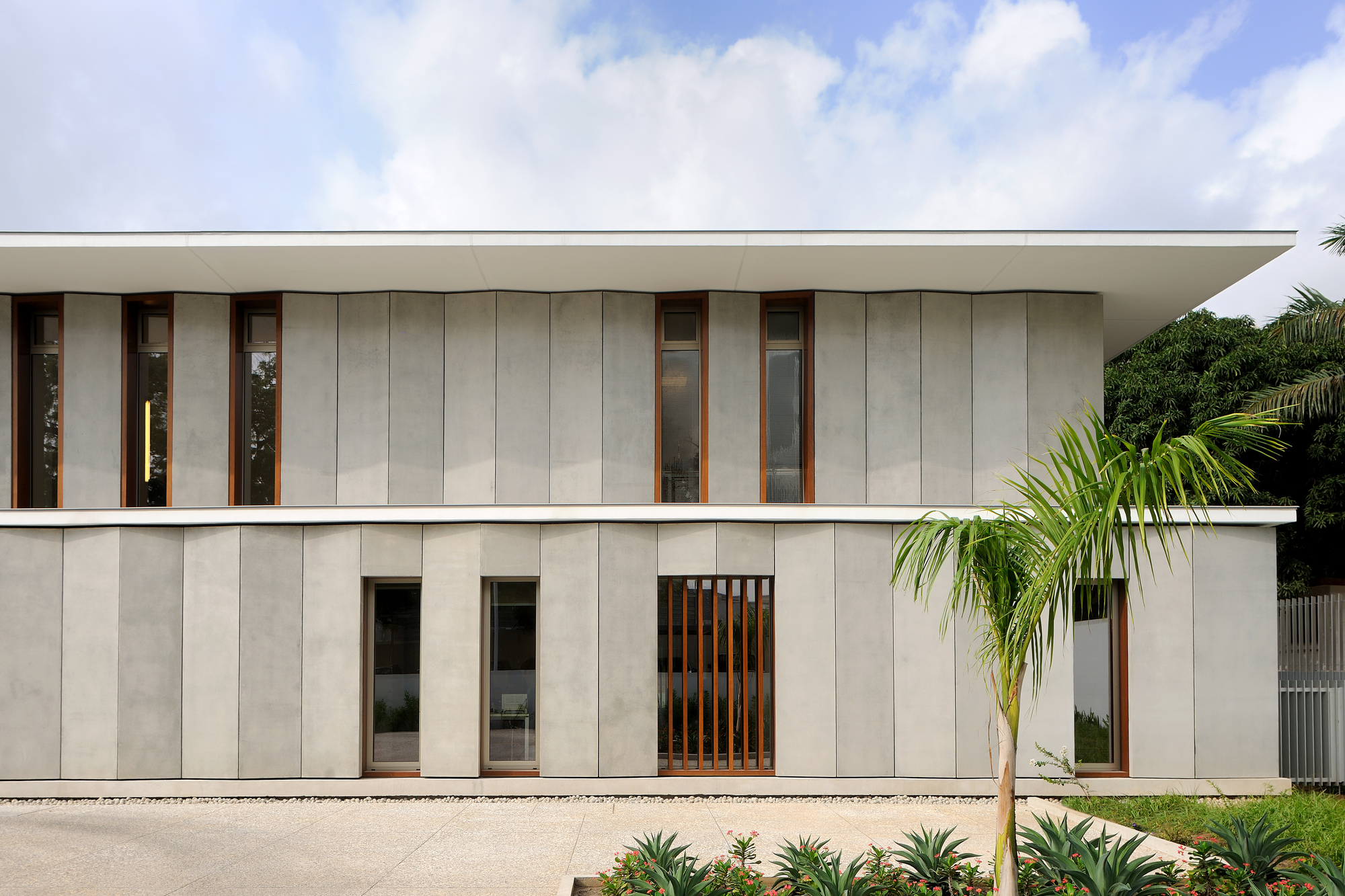 REM Law Consultancy Accra, Ghana Office