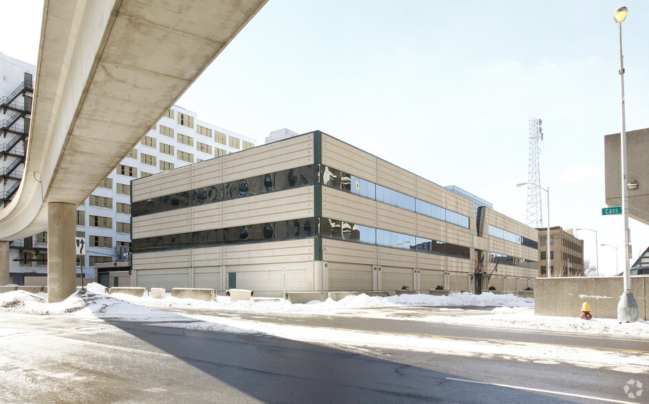 Howard & Howard Detroit, MI Office