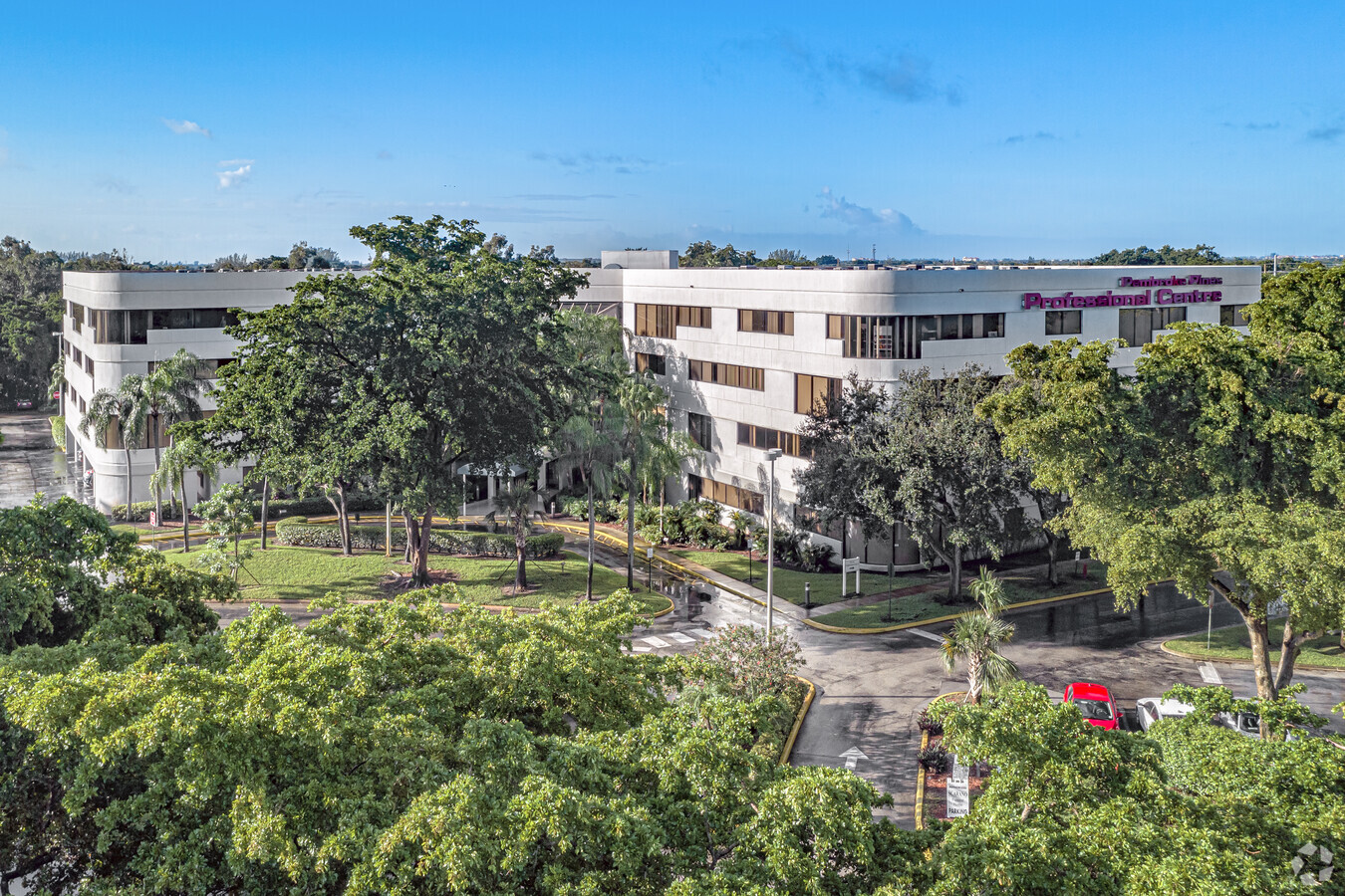 Straus & Associates P.A Pembroke Pines, FL Office