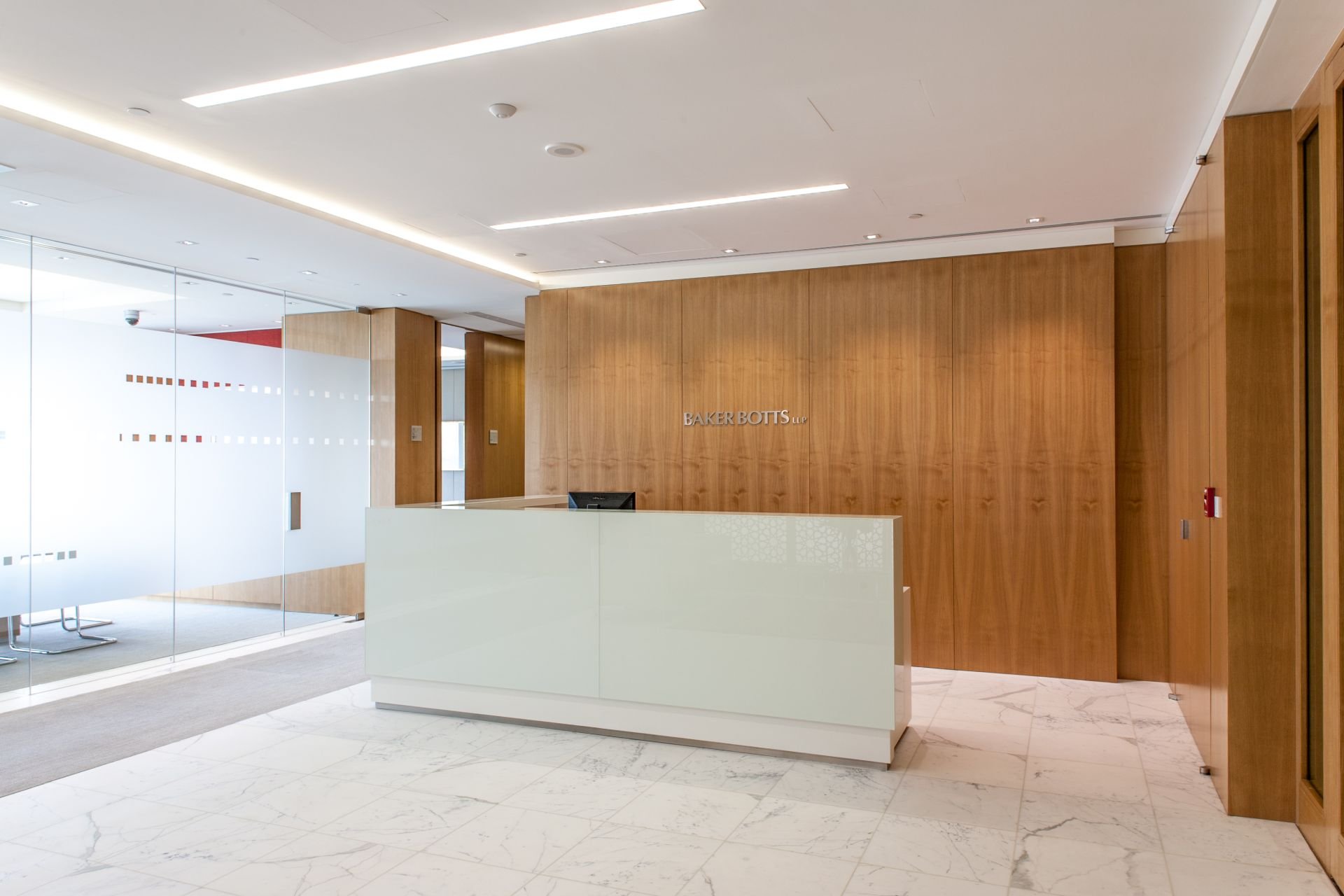 Baker Botts L.L.P Abu Dhabi, United Arab Emirates Office