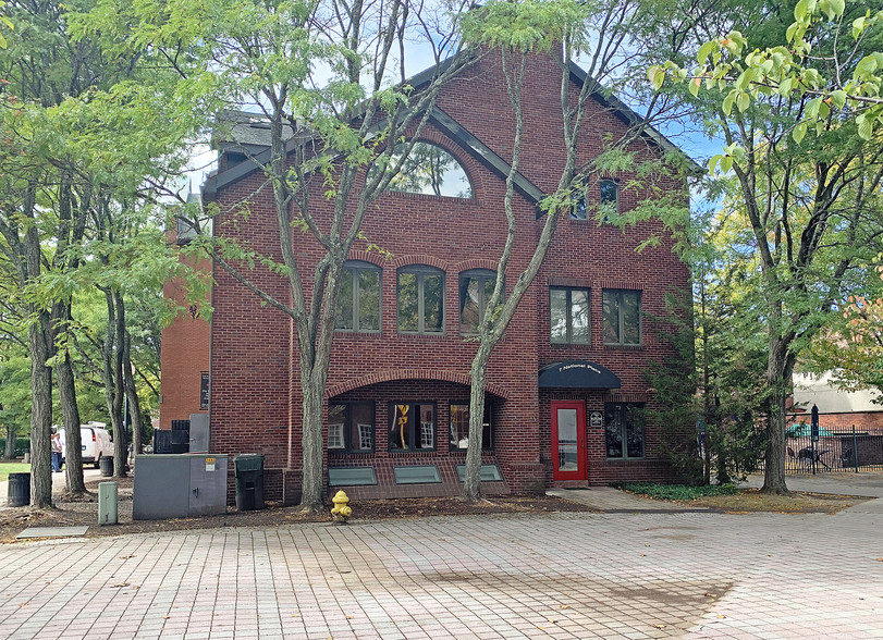 Halloran & Sage LLP Danbury, CT Office