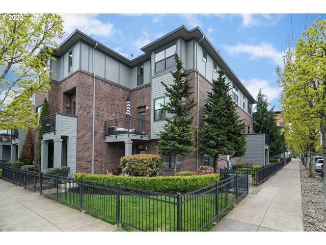 Brix Law Portland,  Office