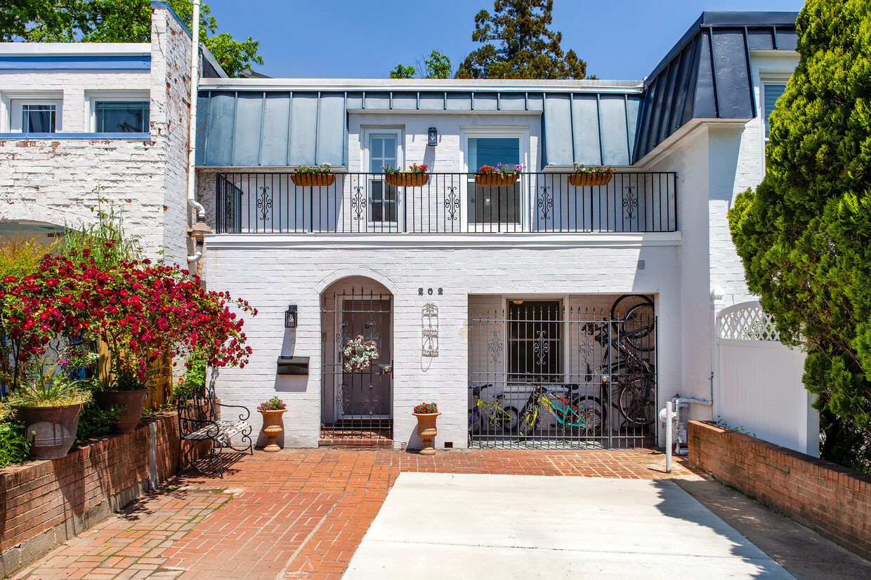 National Capital Legal Services Falls Church, VA Office