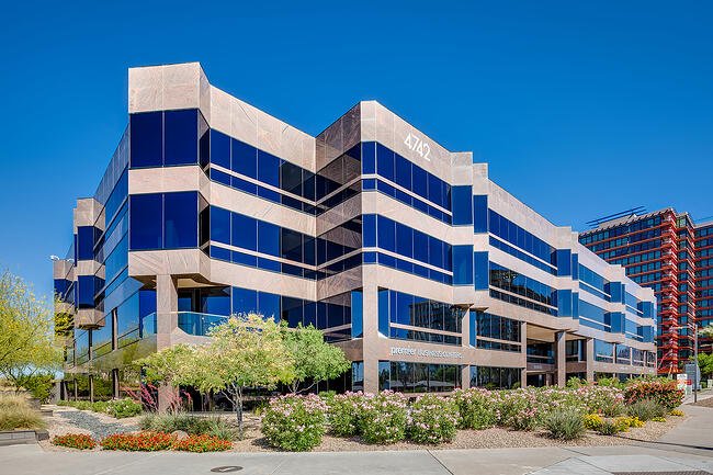Taft Stettinius & Hollister LLP Phoenix, AZ Office