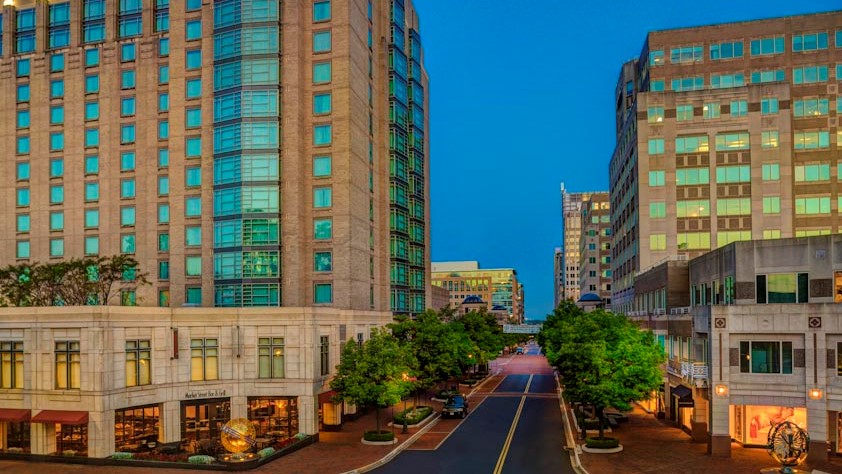 Latham & Watkins LLP Los Angeles, CA Office