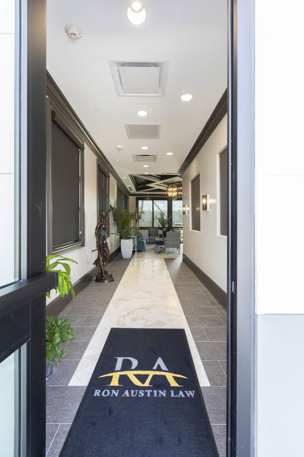 Ron Austin Law Harvey, LA Office