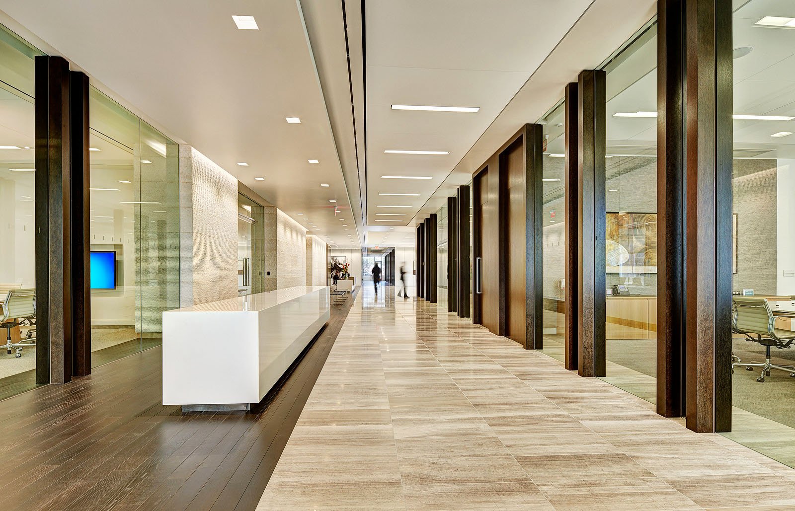 Latham & Watkins LLP Costa Mesa, CA Office