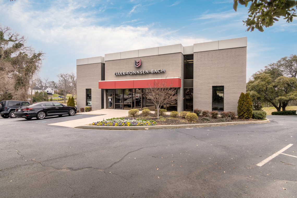 Eller Tonnsen Bach Greenville,  Office