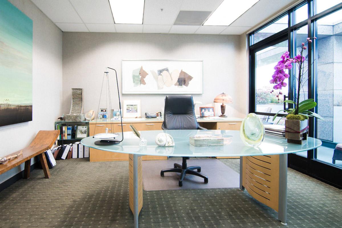 Kinsella Weitzman Iser Kump Holley LLP Santa Monica, CA Office