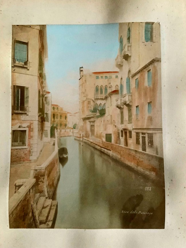 Vron & Associs Paris, France Office