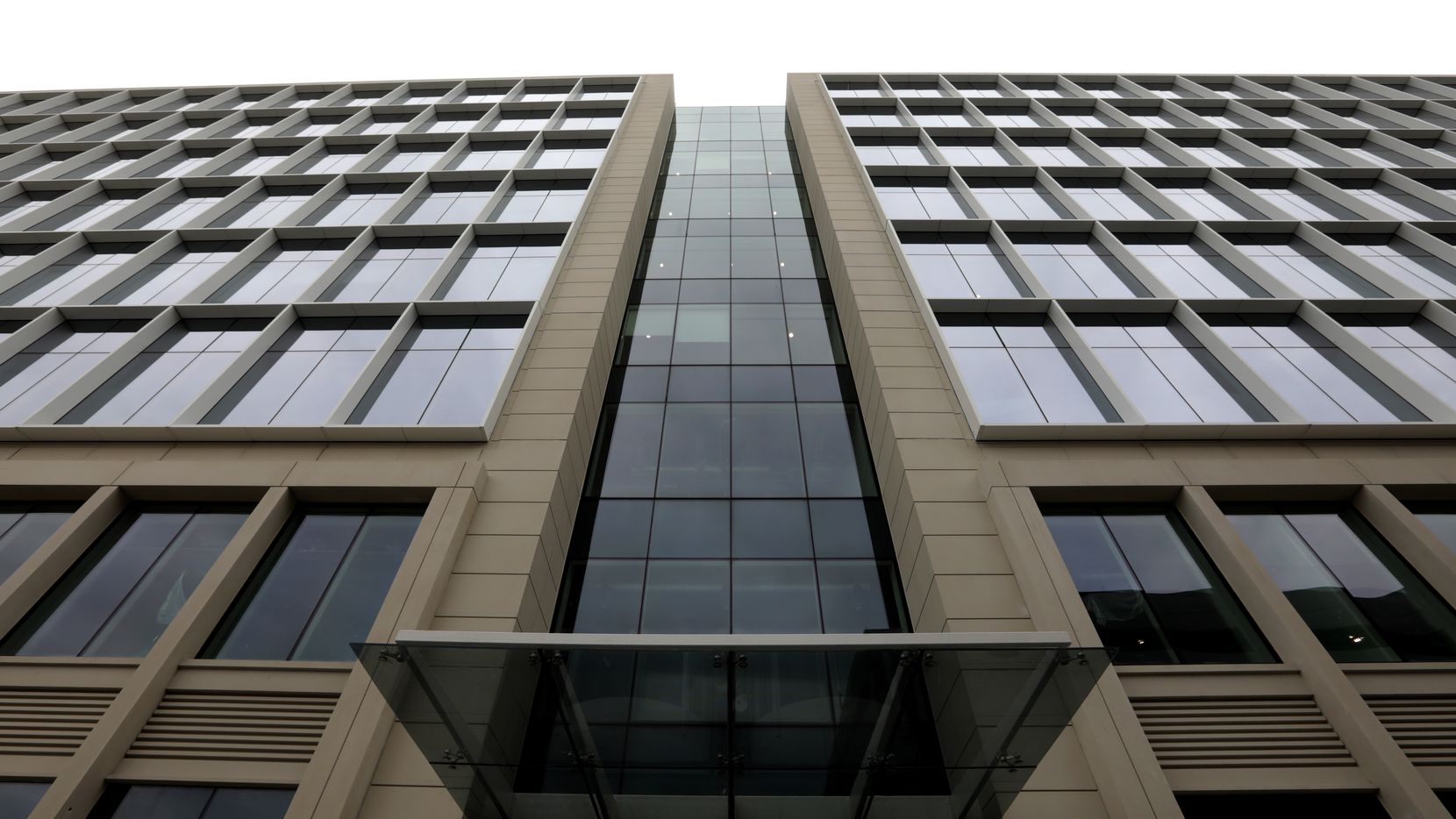 DLA Piper Dallas, TX Office