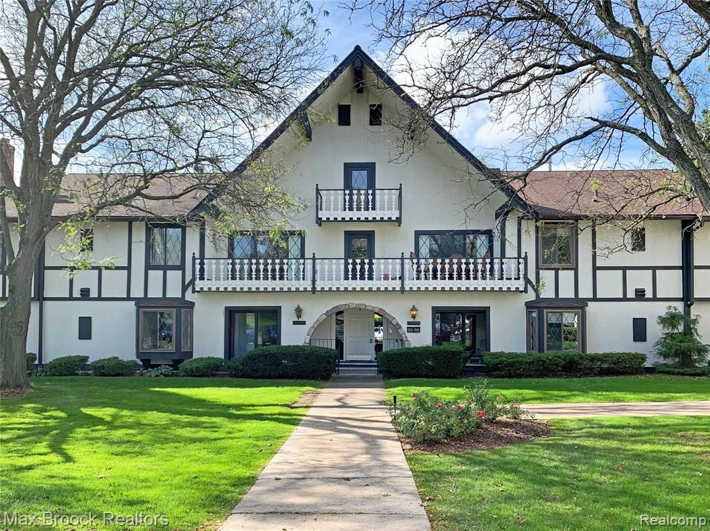 Howard & Howard Bloomfield Hills, MI Office