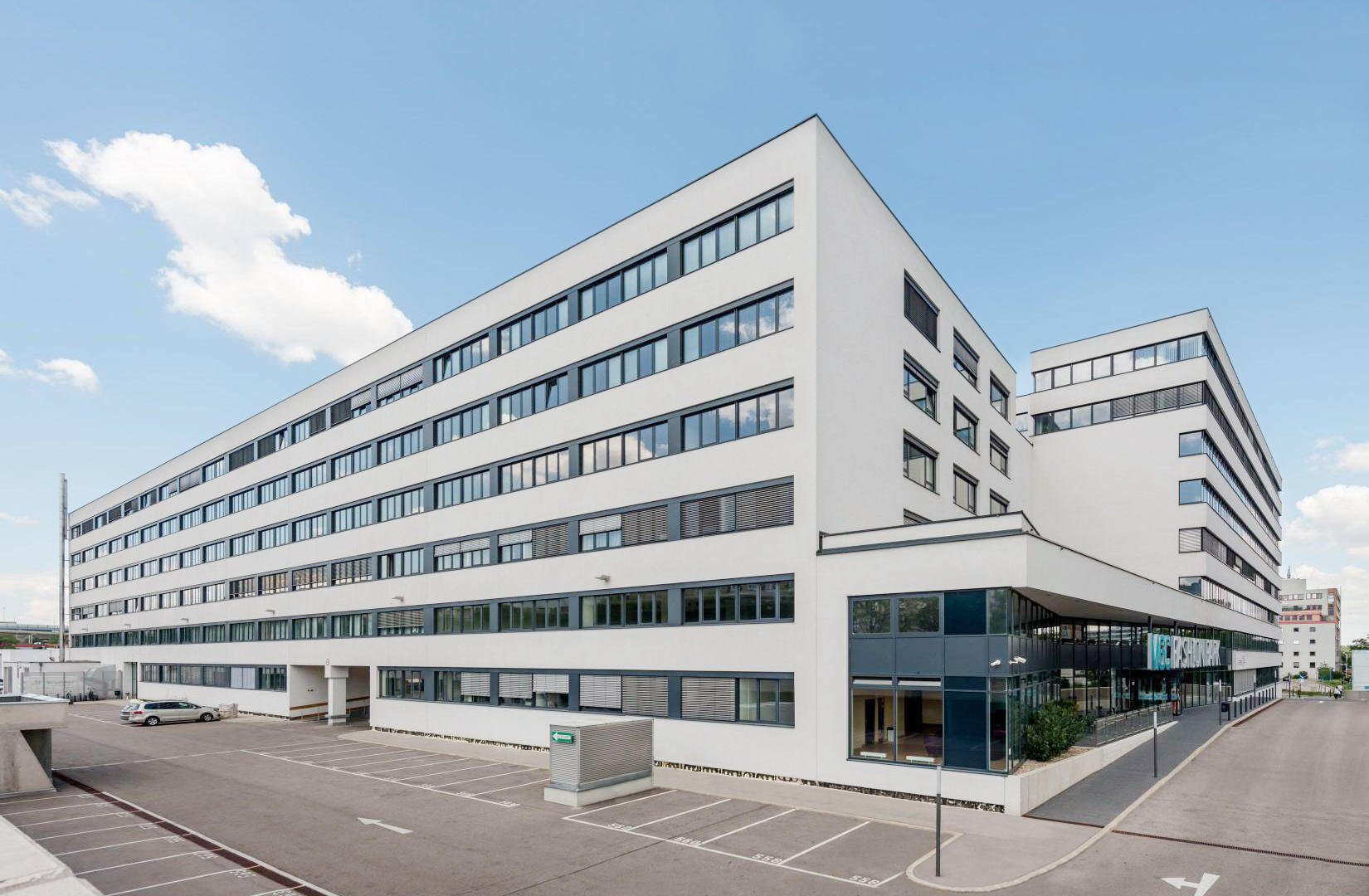 Schwarz Schonherr Rechtsanwalte KG Wien, Austria Office