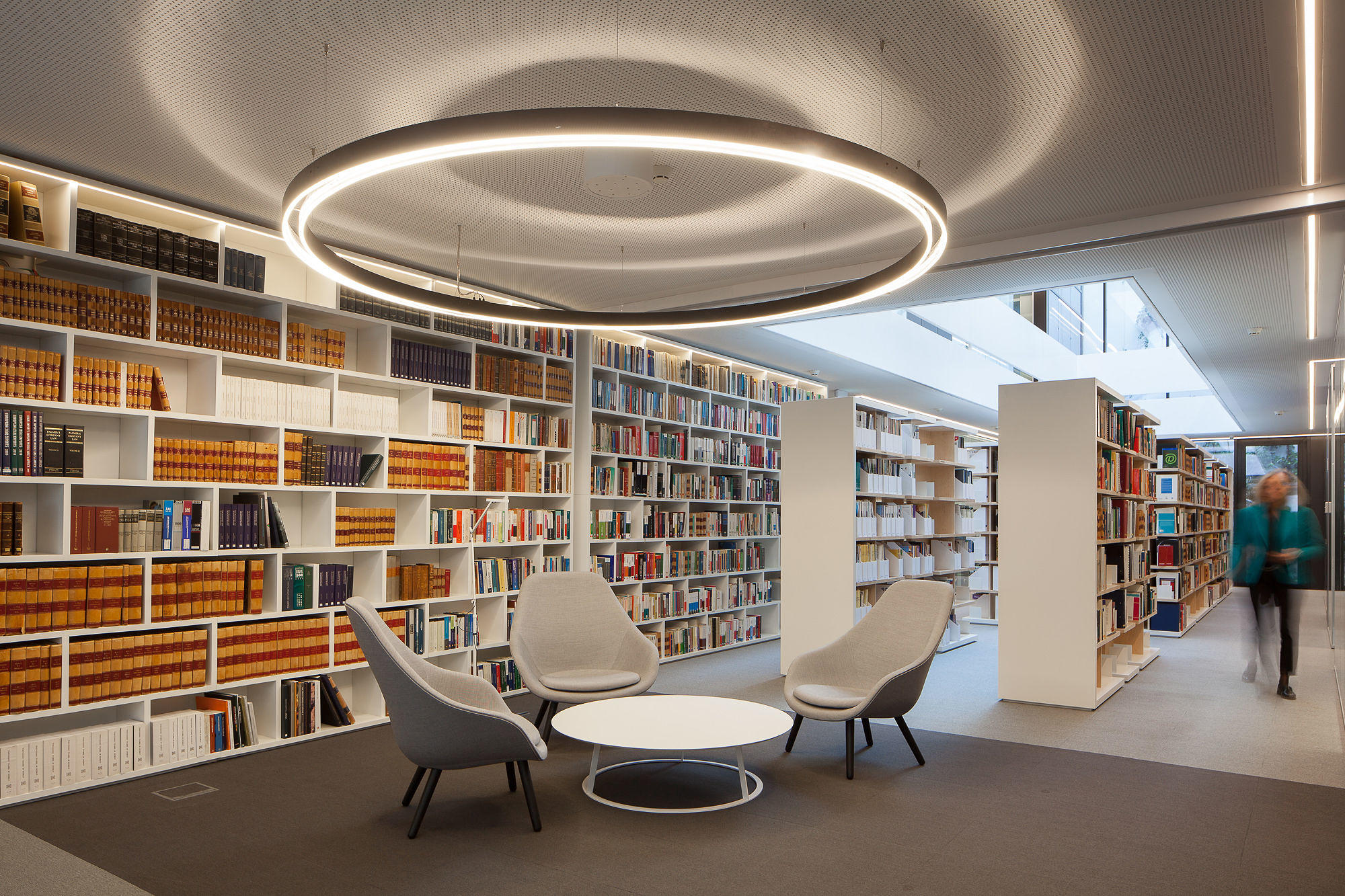 Vieira de Almeida & Associados Lisboa, Portugal Office