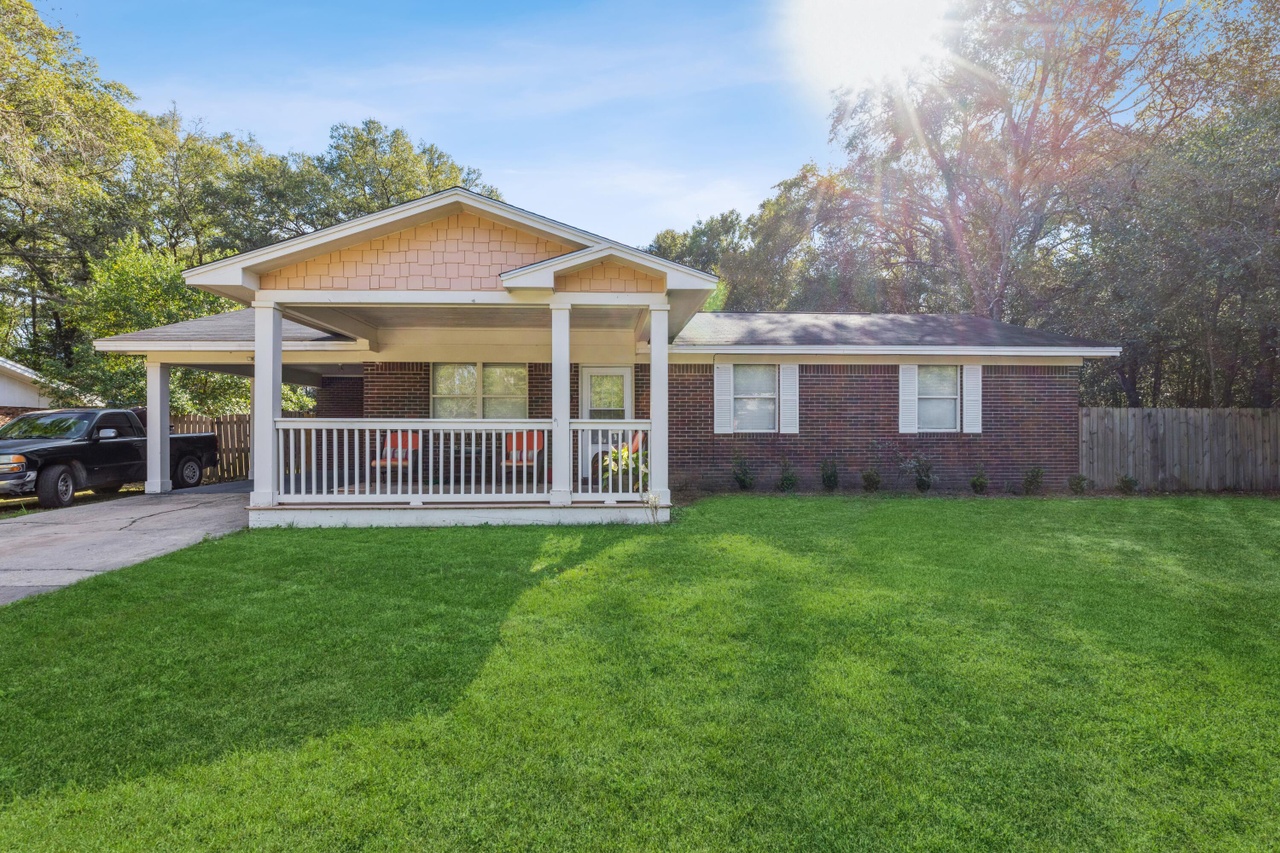 Andrews Davis De Funiak Springs, FL Office