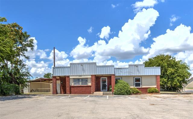 Law Office of Donald L. Davis Granbury,  Office