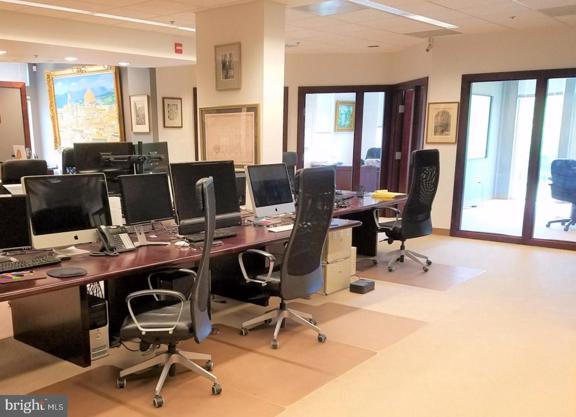 Westlake Legal Group Potomac Falls,  Office