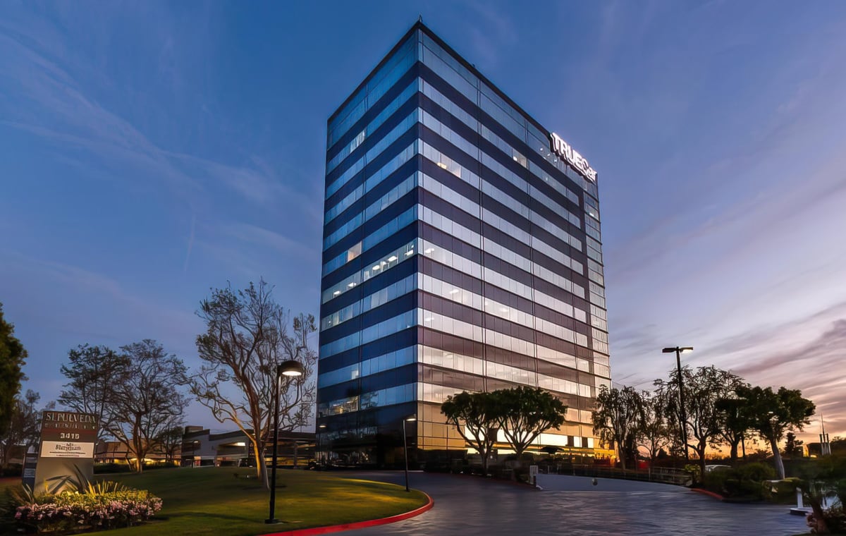 Mullen & Filippi LLP Los Angeles, CA Office