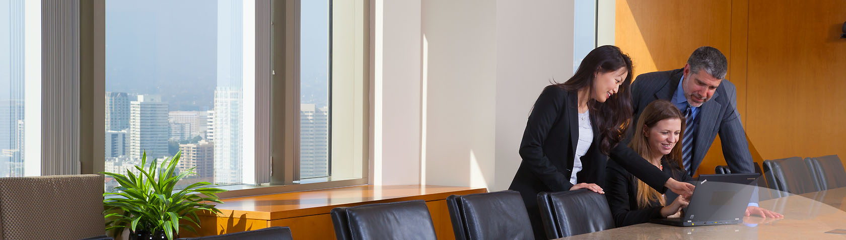 Simpson Thacher & Bartlett LLP Los Angeles, CA Office