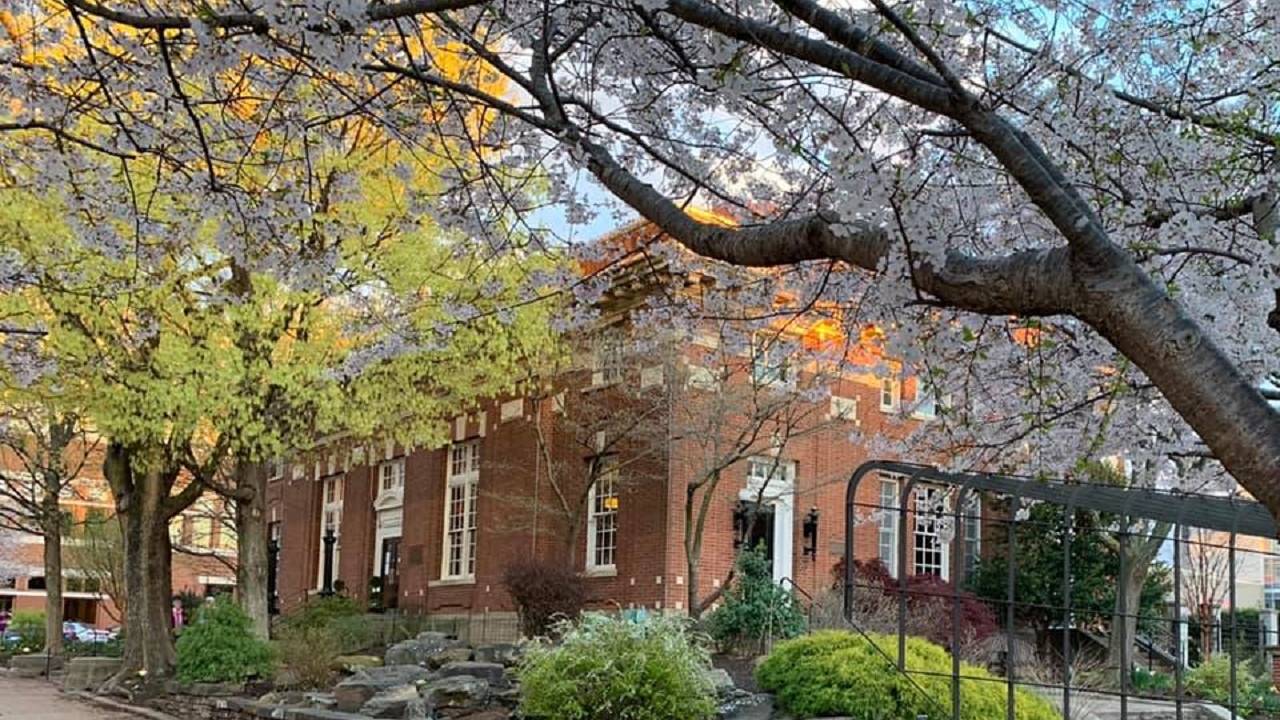 Cross, Gunter, Witherspoon & Galchus, P.C Fayetteville, AR Office