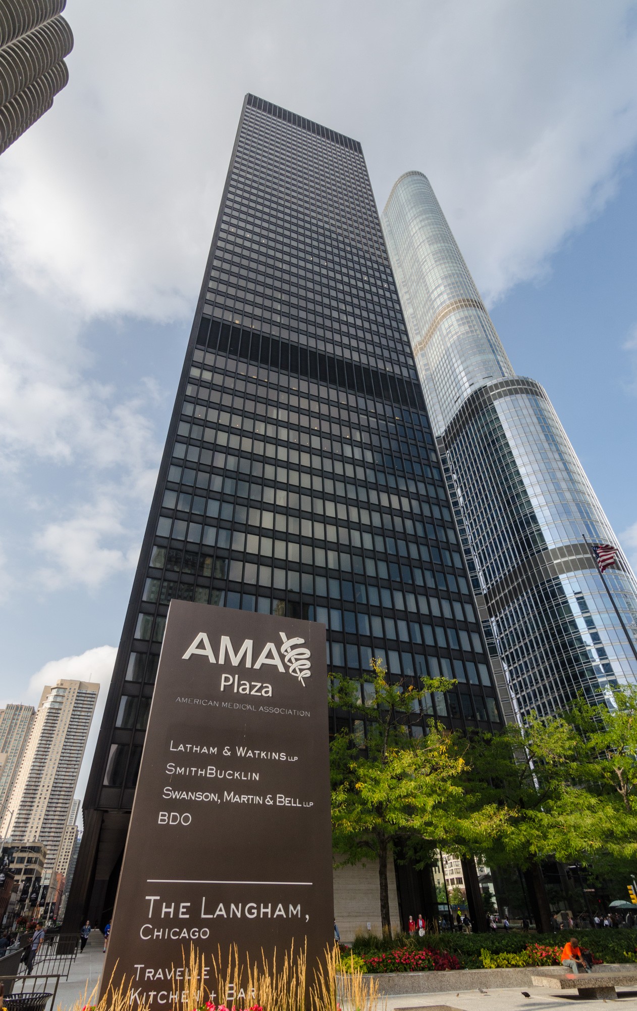 Latham & Watkins LLP Chicago, IL Office